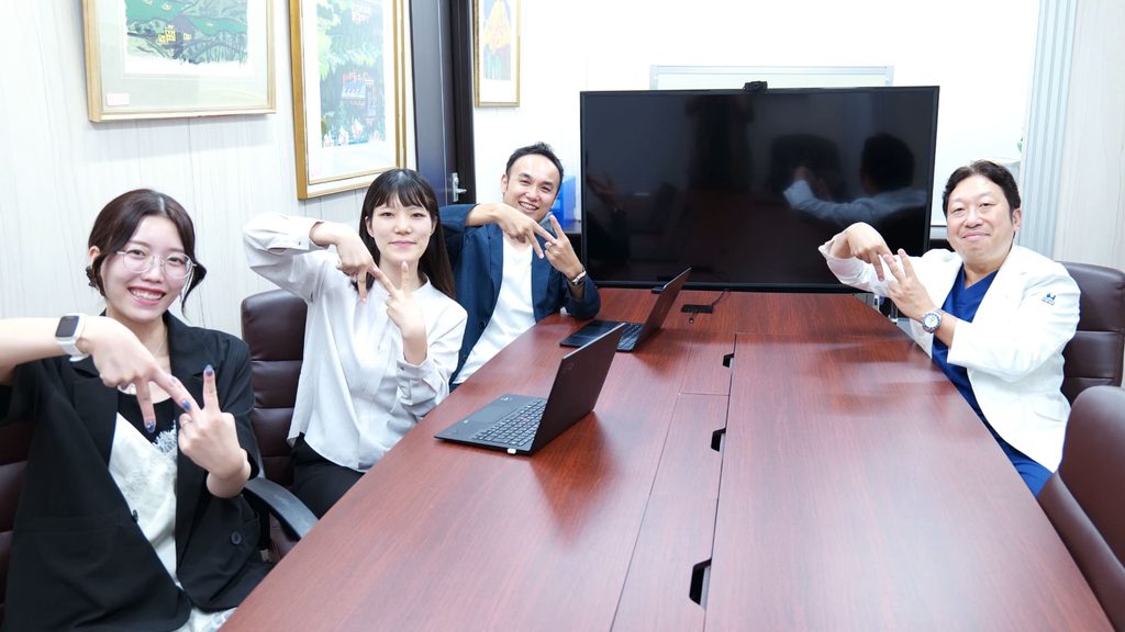 今野先生と海老原とNOBUメンバー3